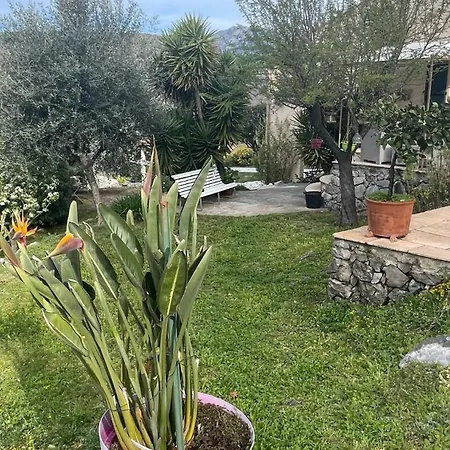Rez De Jardin, Entre Et Montagne Apartment Levens